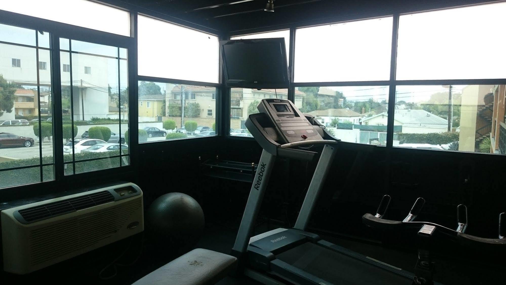 Ramada By Wyndham Culver City Los Angeles Bagian luar foto